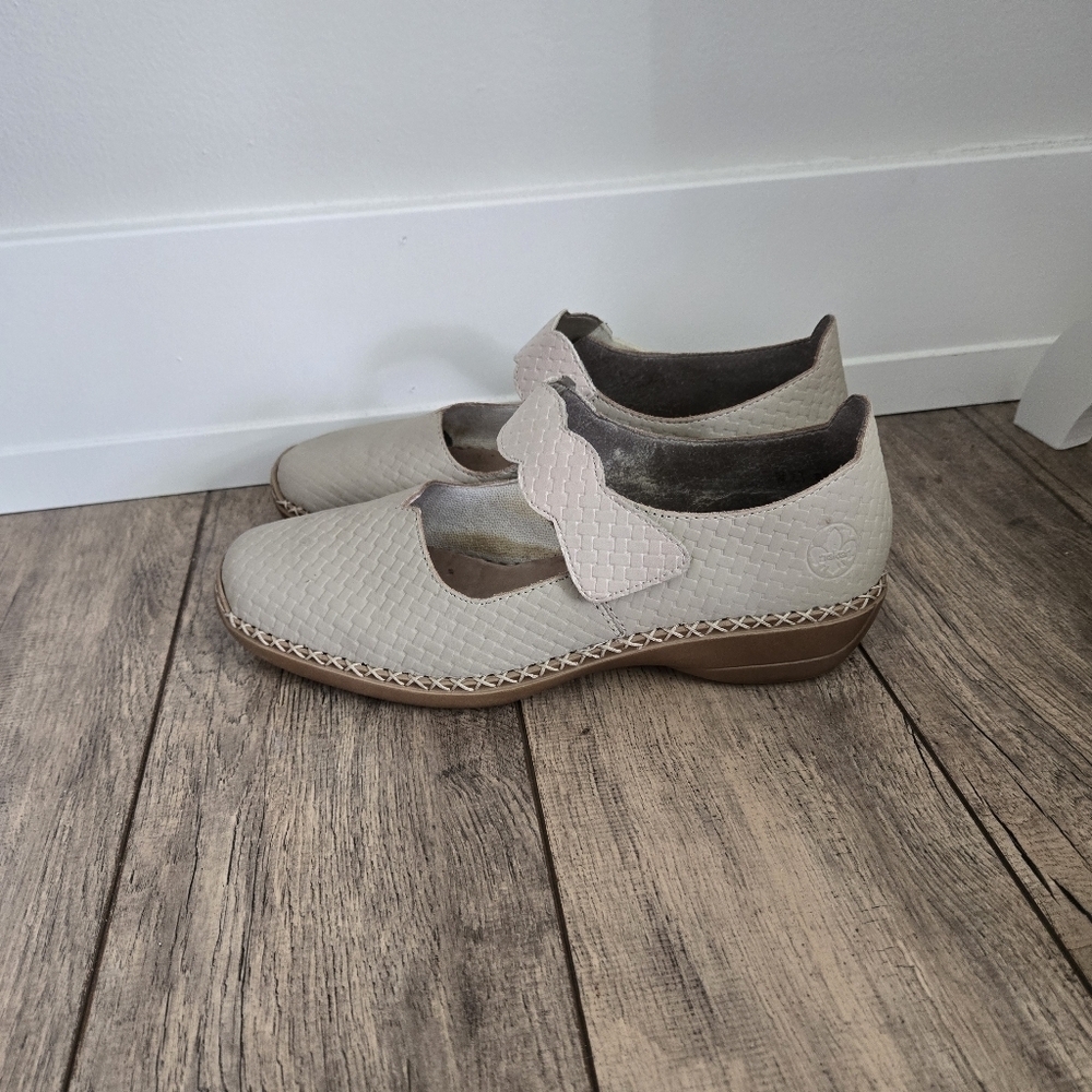 Rieker Doris Mary Jane Women's Size 41 Cream Shoes